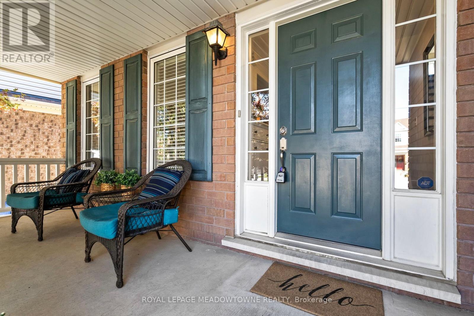 583 Caverhill Crescent, Milton, Ontario  L9T 5K5 - Photo 4 - W12449894