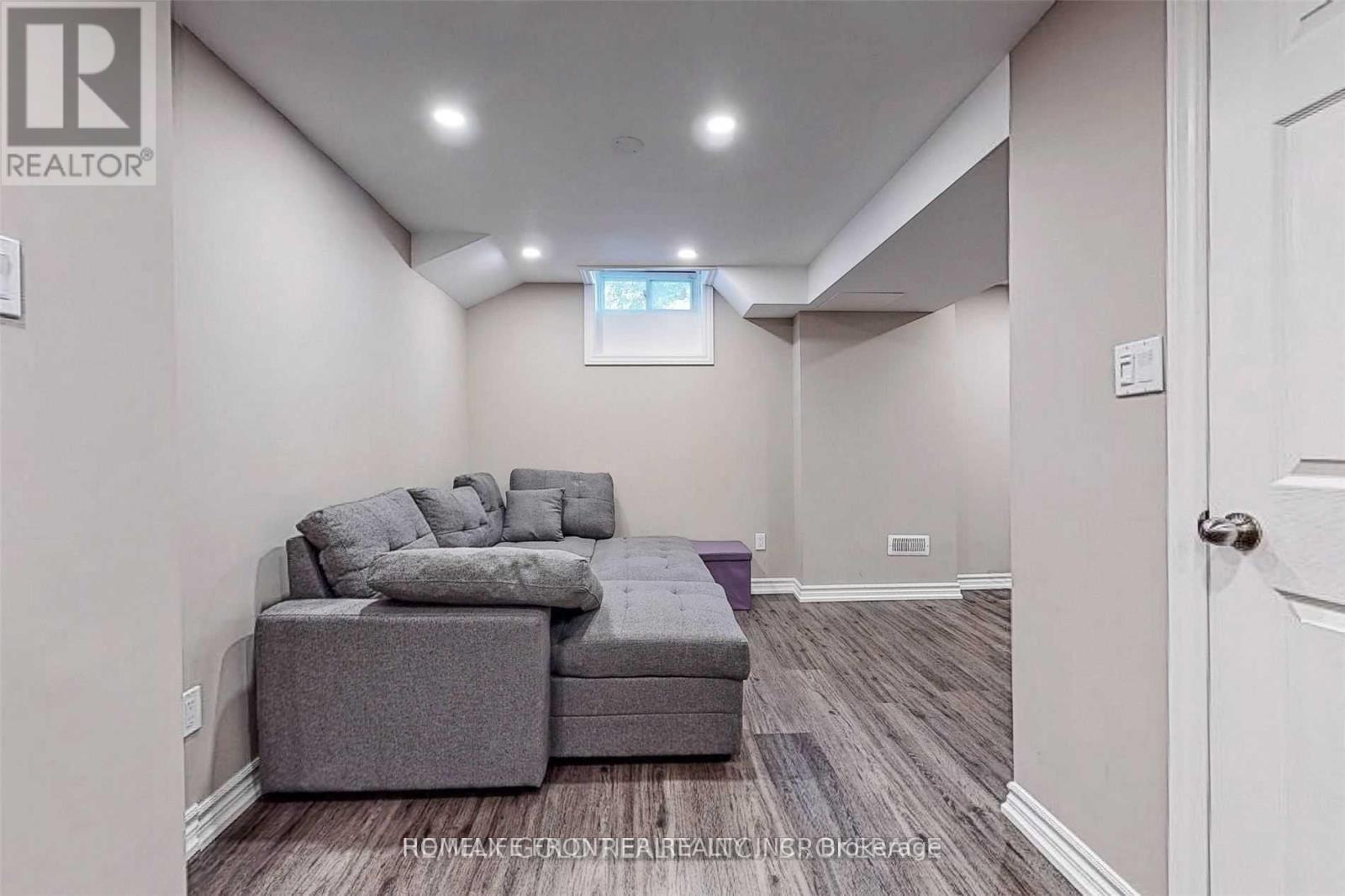 18 - 9 Lancewood Crescent, Brampton, Ontario  L6S 5Y6 - Photo 16 - W12449903