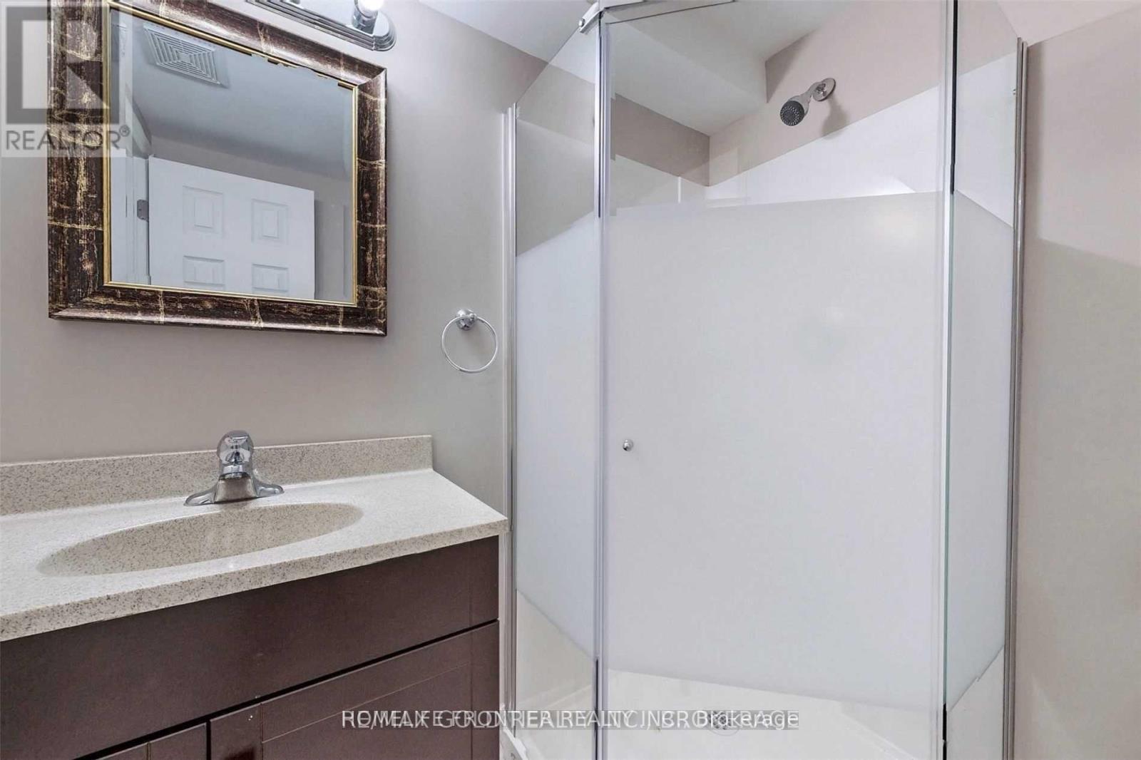 18 - 9 Lancewood Crescent, Brampton, Ontario  L6S 5Y6 - Photo 17 - W12449903
