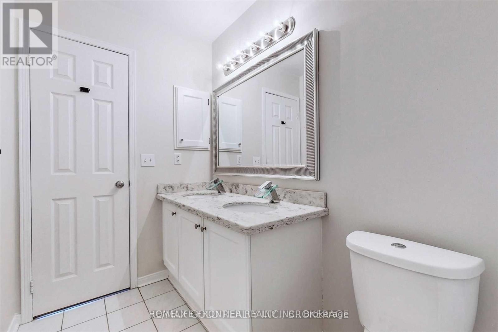 18 - 9 Lancewood Crescent, Brampton, Ontario  L6S 5Y6 - Photo 8 - W12449903
