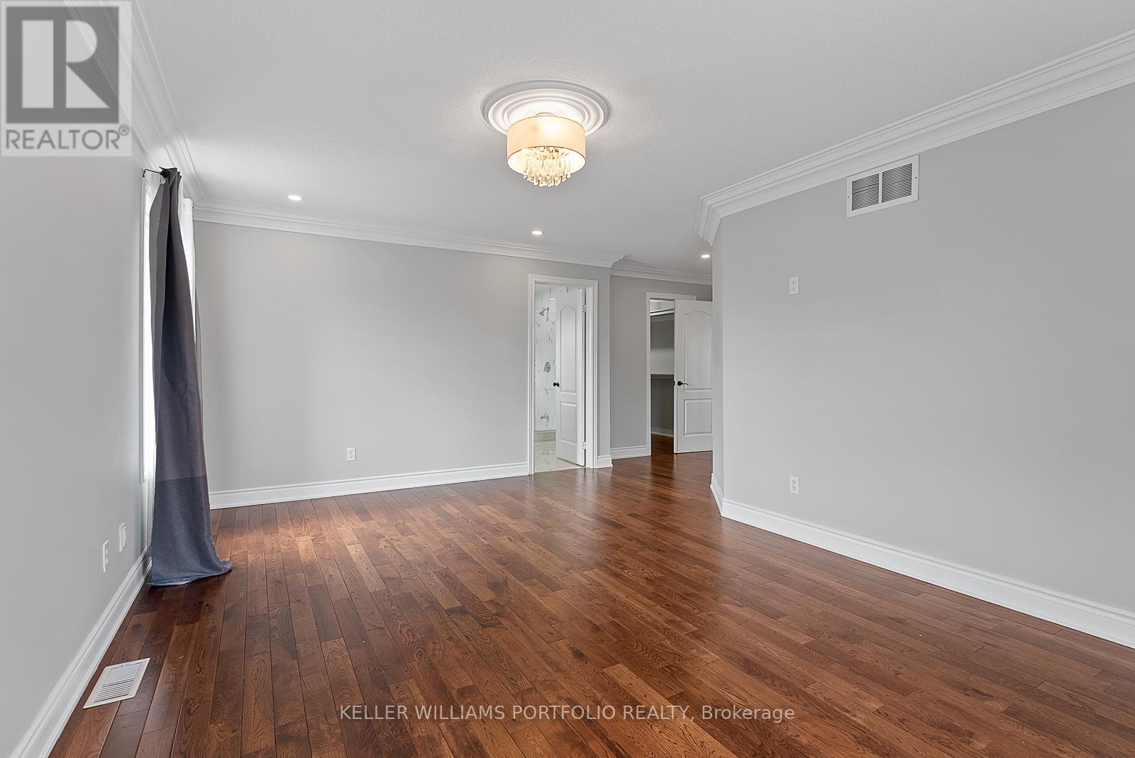 2154 Kingsridge Drive, Oakville, Ontario  L6M 4Z2 - Photo 28 - W12449929