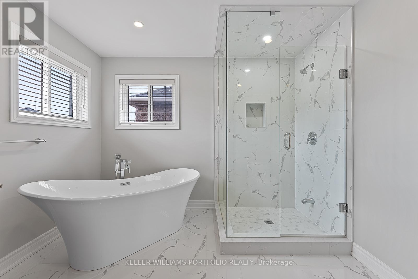 2154 Kingsridge Drive, Oakville, Ontario  L6M 4Z2 - Photo 29 - W12449929