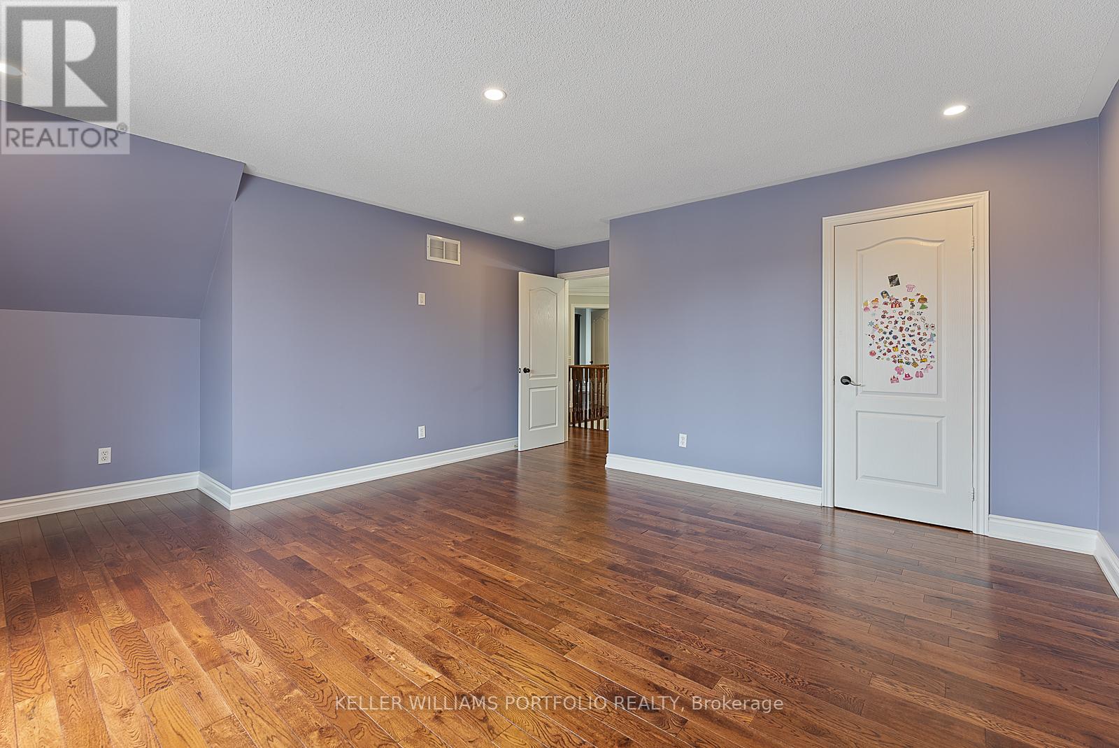 2154 Kingsridge Drive, Oakville, Ontario  L6M 4Z2 - Photo 36 - W12449929