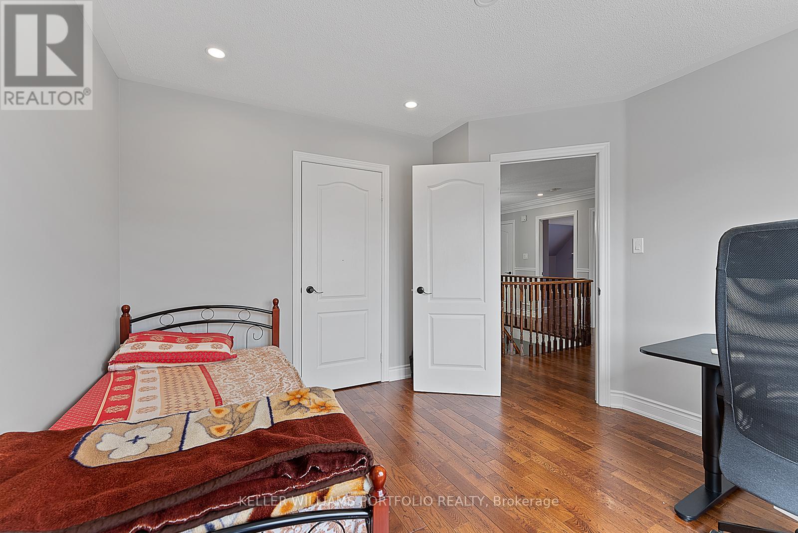 2154 Kingsridge Drive, Oakville, Ontario  L6M 4Z2 - Photo 40 - W12449929