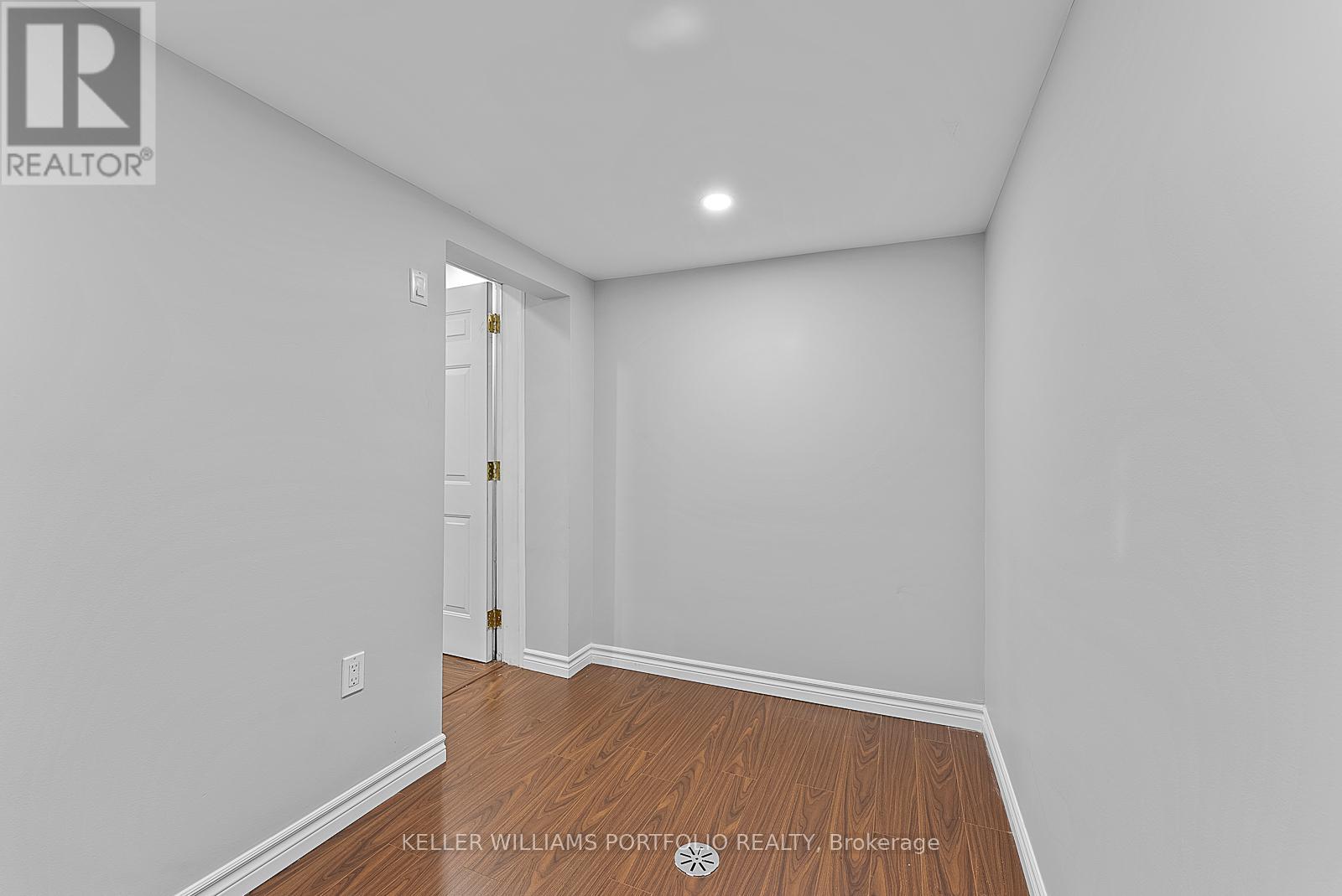 2154 Kingsridge Drive, Oakville, Ontario  L6M 4Z2 - Photo 45 - W12449929
