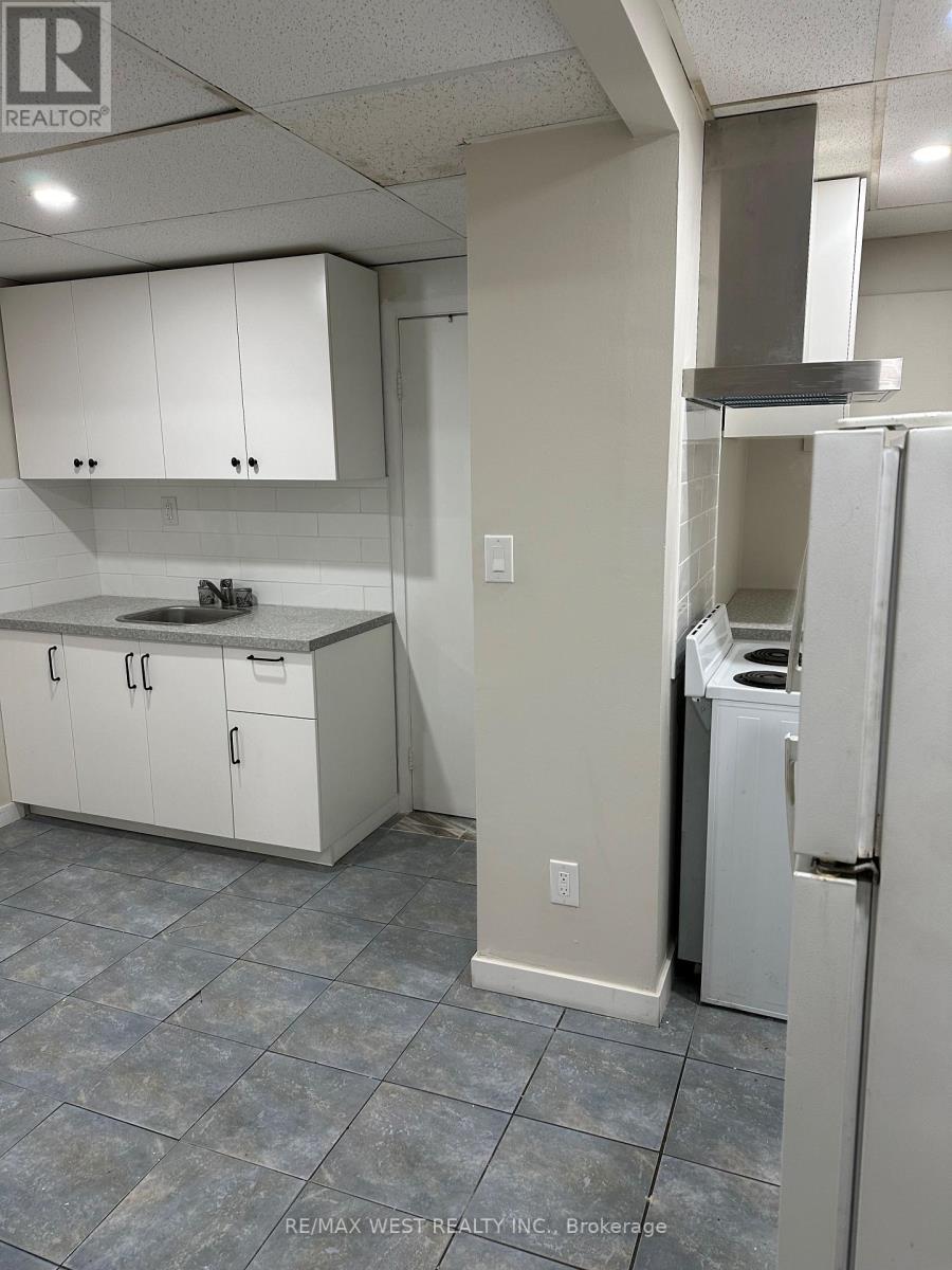 10 - 425 Jane Street, Toronto, Ontario  M6S 3Z7 - Photo 11 - W12449956