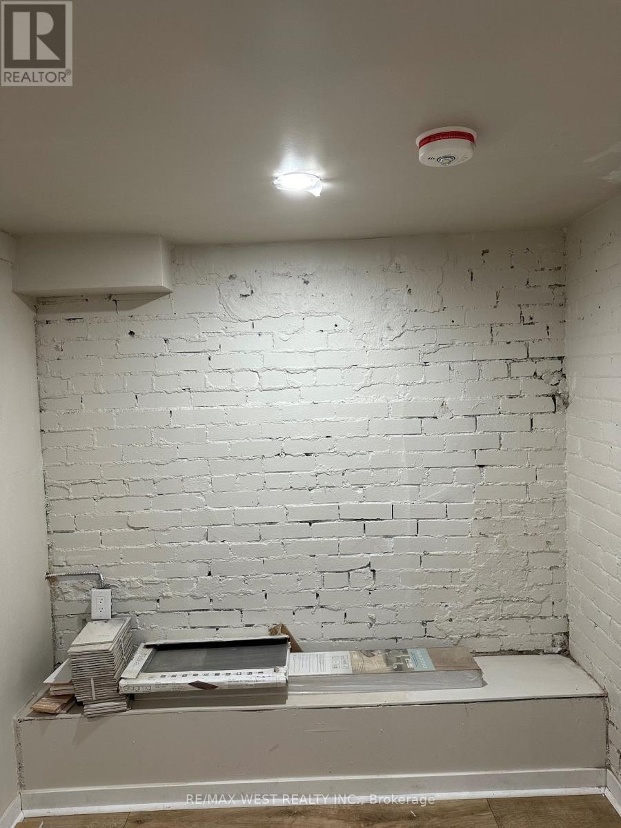 10 - 425 Jane Street, Toronto, Ontario  M6S 3Z7 - Photo 16 - W12449956