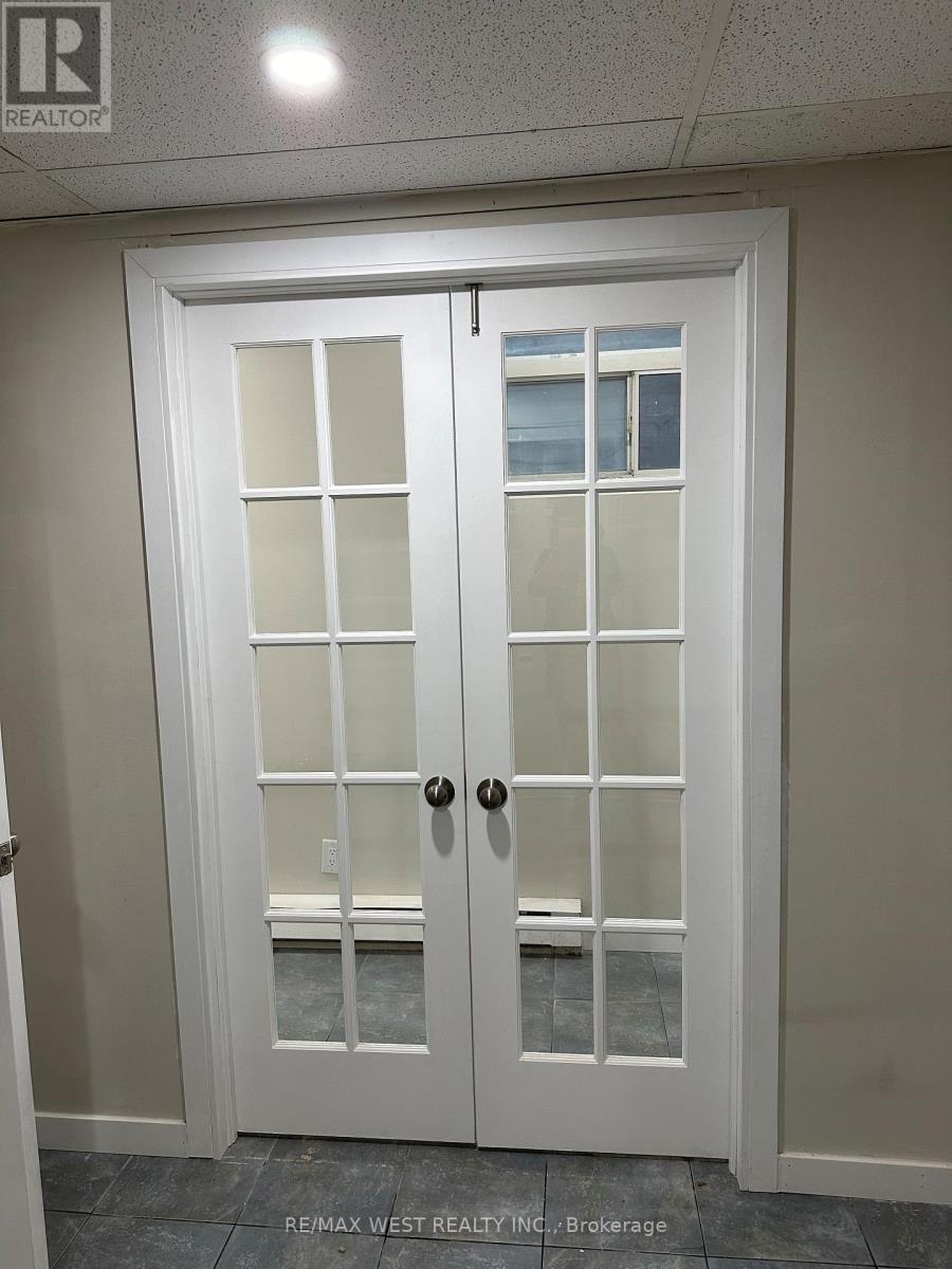 10 - 425 Jane Street, Toronto, Ontario  M6S 3Z7 - Photo 21 - W12449956