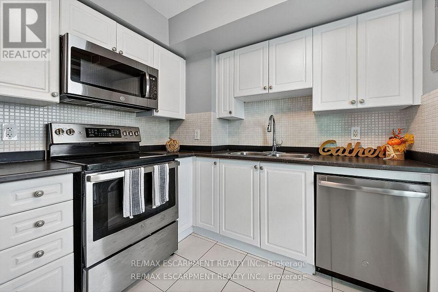 2905 - 225 Sherway Gardens Road, Toronto, Ontario  M9C 0A3 - Photo 19 - W12449973