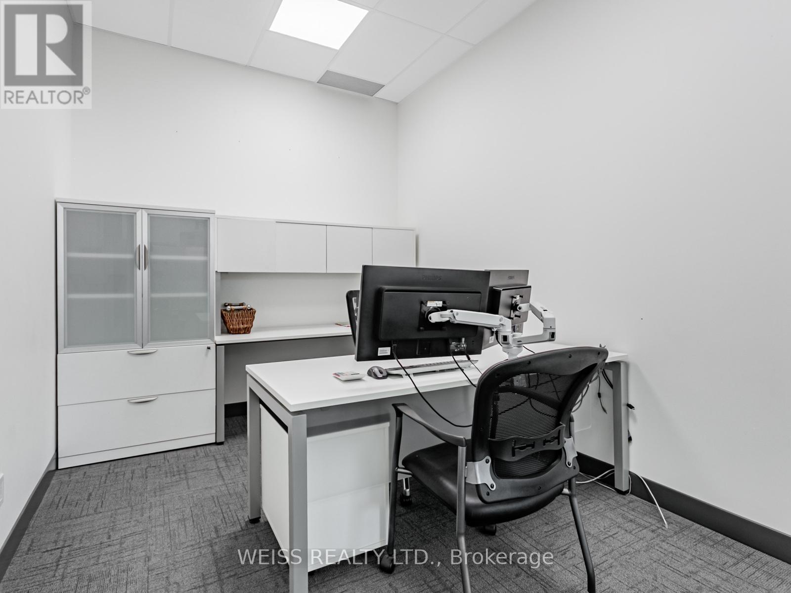 2199 Dunwin Drive, Mississauga, Ontario  L5L 1X2 - Photo 12 - W12450004