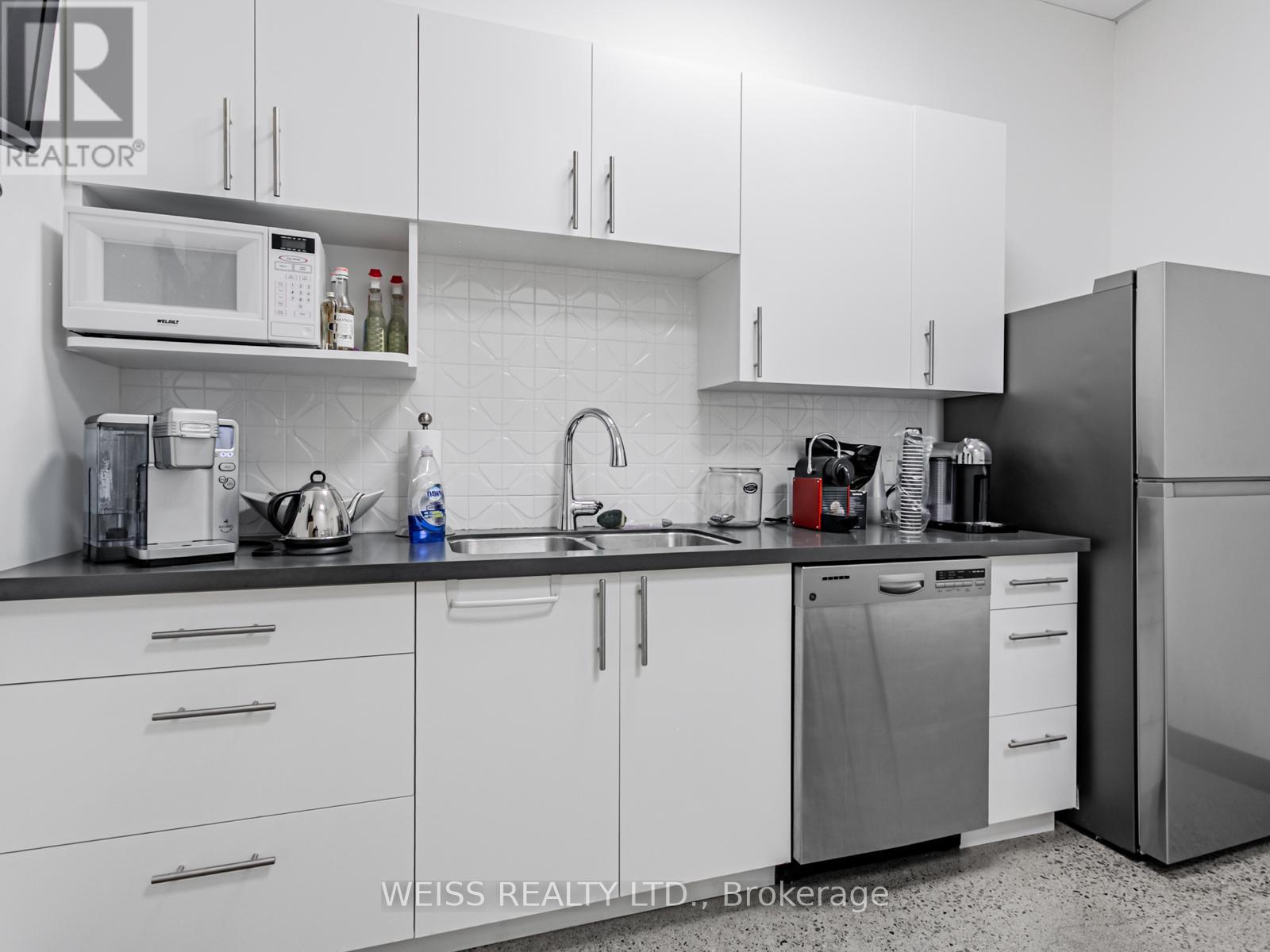 2199 Dunwin Drive, Mississauga, Ontario  L5L 1X2 - Photo 21 - W12450004