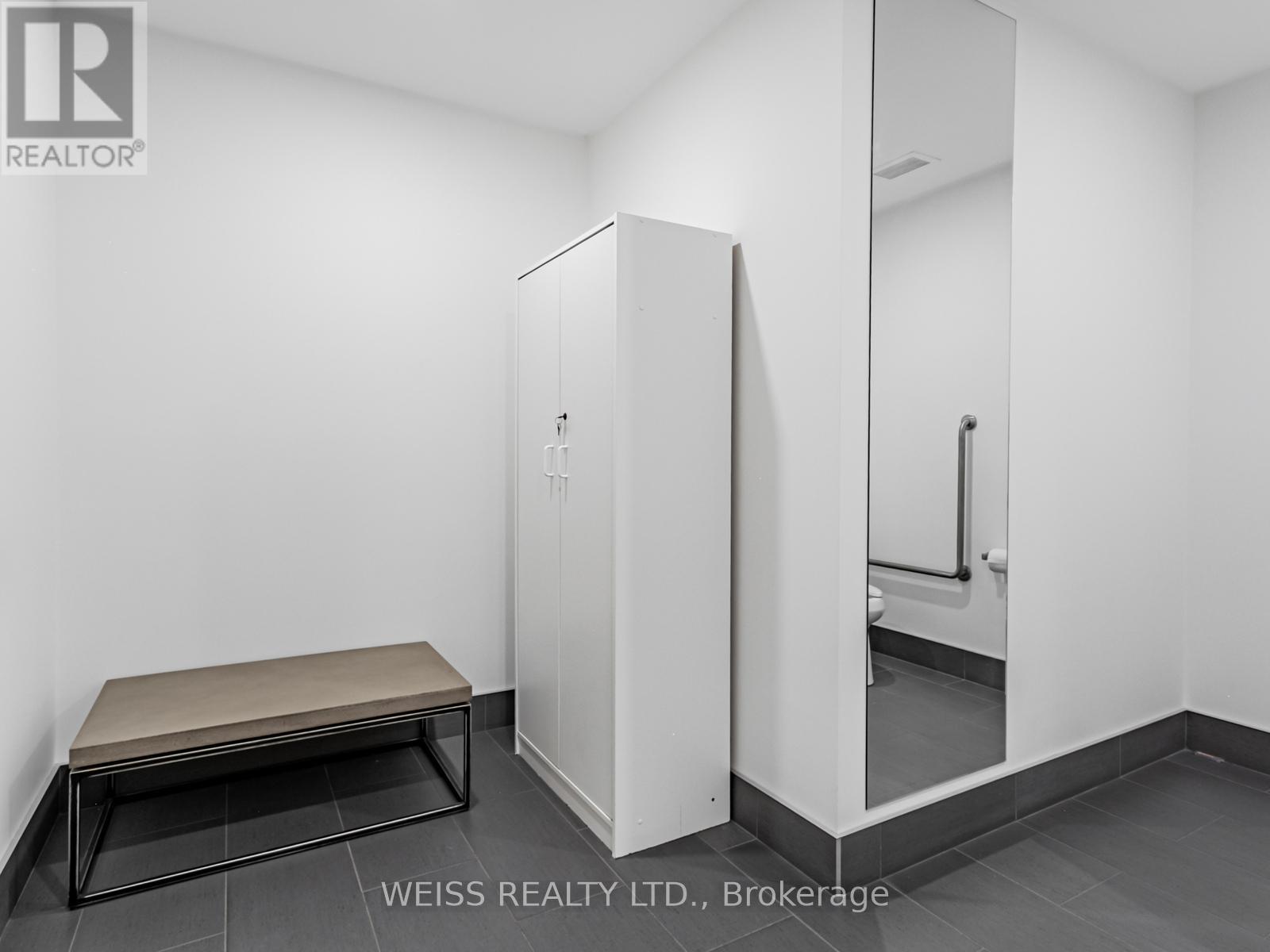 2199 Dunwin Drive, Mississauga, Ontario  L5L 1X2 - Photo 28 - W12450004