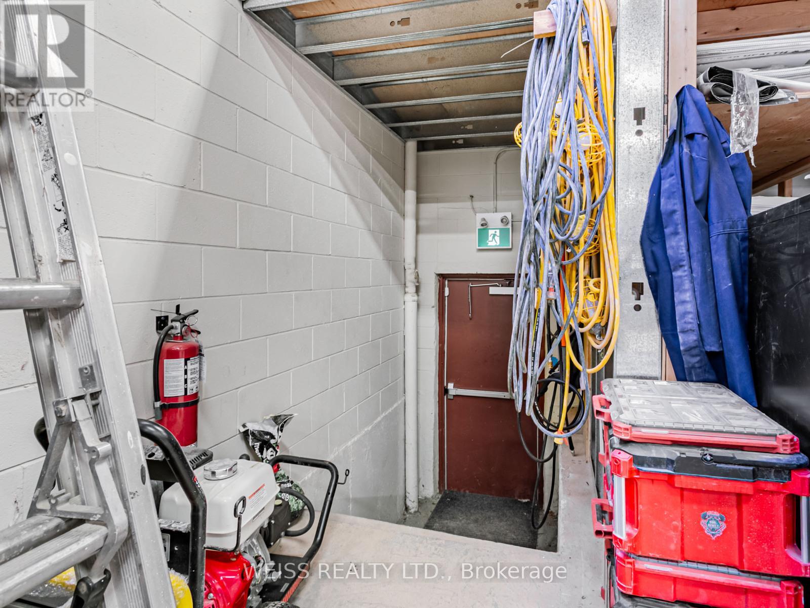 2199 Dunwin Drive, Mississauga, Ontario  L5L 1X2 - Photo 31 - W12450004