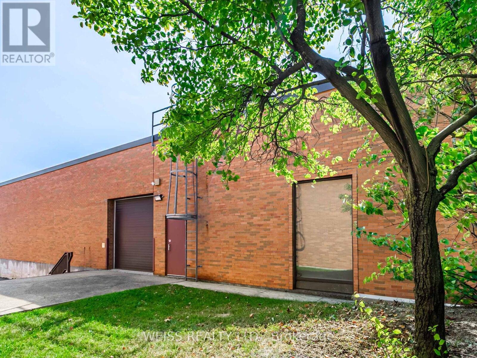 2199 Dunwin Drive, Mississauga, Ontario  L5L 1X2 - Photo 35 - W12450004