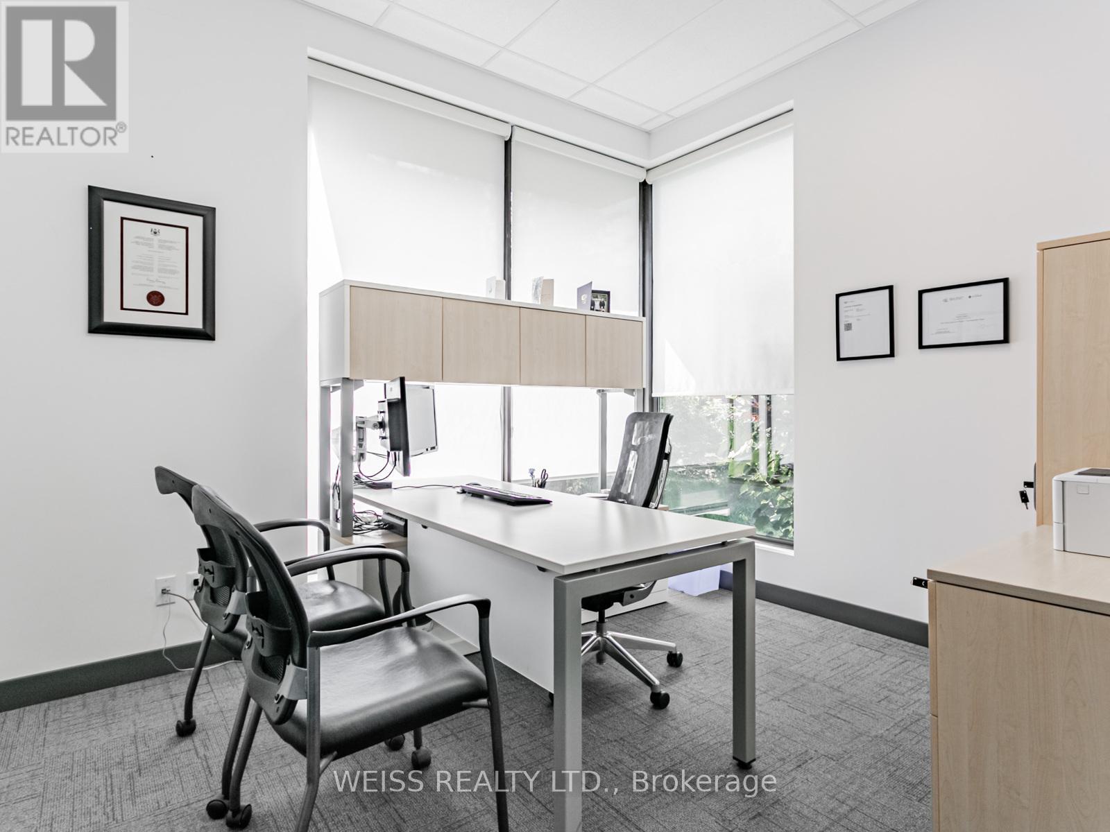 2199 Dunwin Drive, Mississauga, Ontario  L5L 1X2 - Photo 7 - W12450004