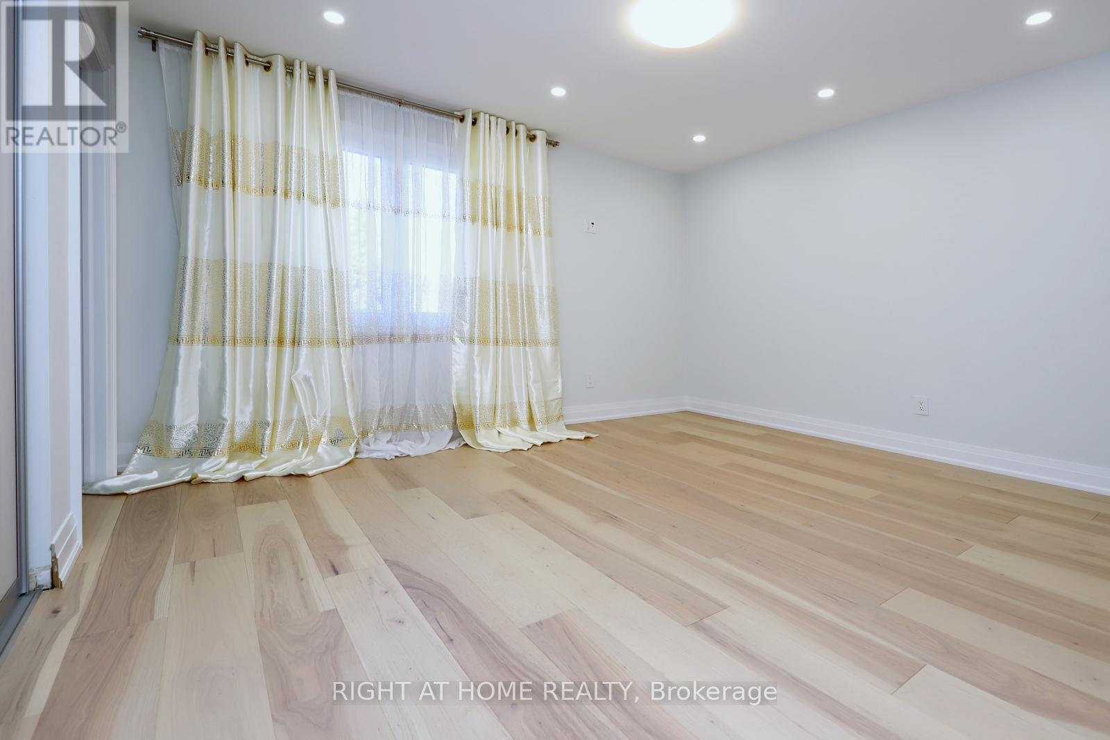 2968 Nipiwin Drive N, Mississauga, Ontario  L5N 1X9 - Photo 21 - W12450008