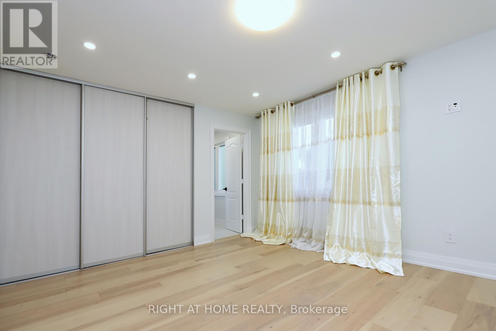 2968 Nipiwin Drive N, Mississauga, Ontario  L5N 1X9 - Photo 22 - W12450008