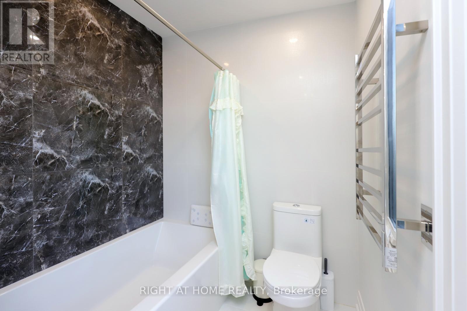 2968 Nipiwin Drive N, Mississauga, Ontario  L5N 1X9 - Photo 24 - W12450008