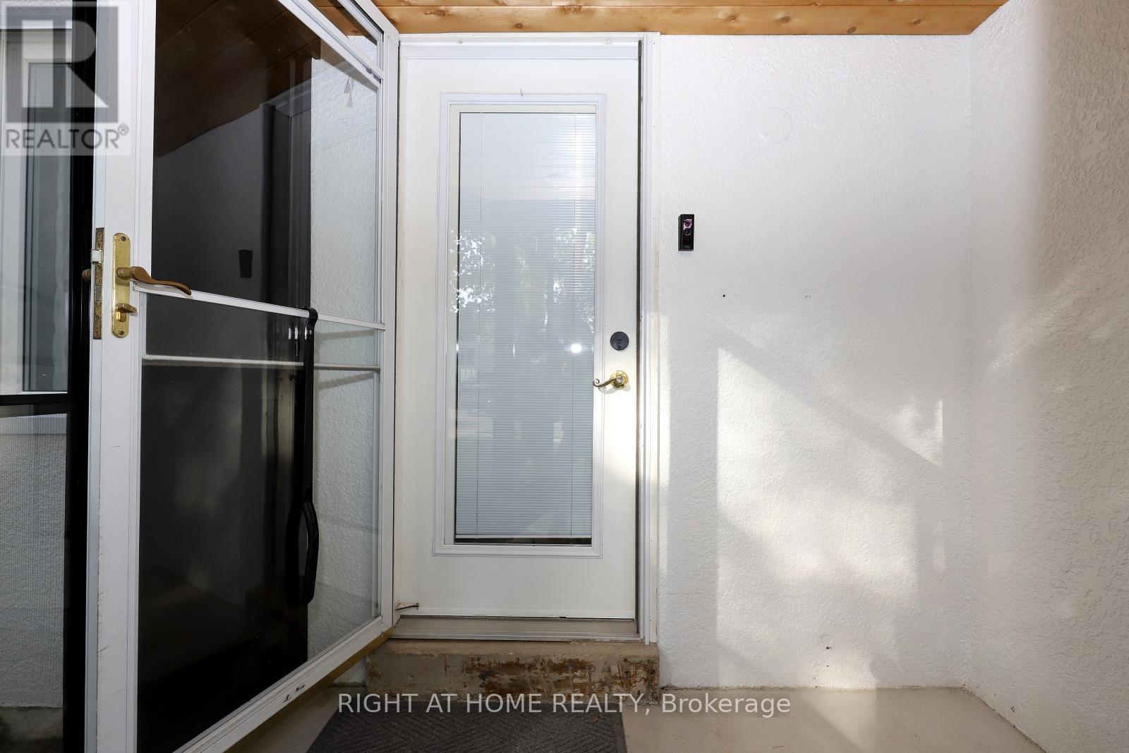 2968 Nipiwin Drive N, Mississauga, Ontario  L5N 1X9 - Photo 4 - W12450008