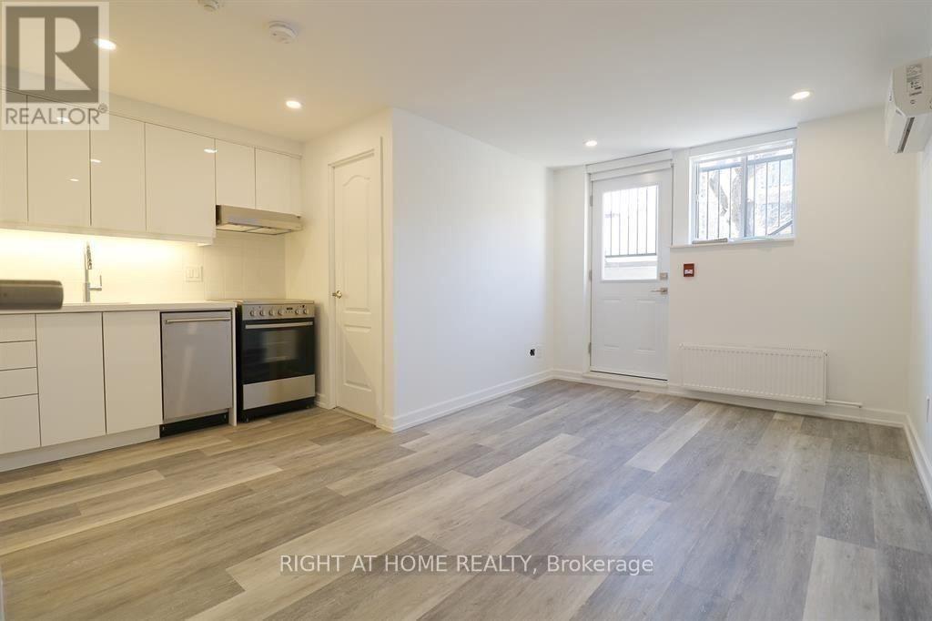 121 Fourth Street, Toronto, Ontario  M8V 2Y6 - Photo 28 - W12450015