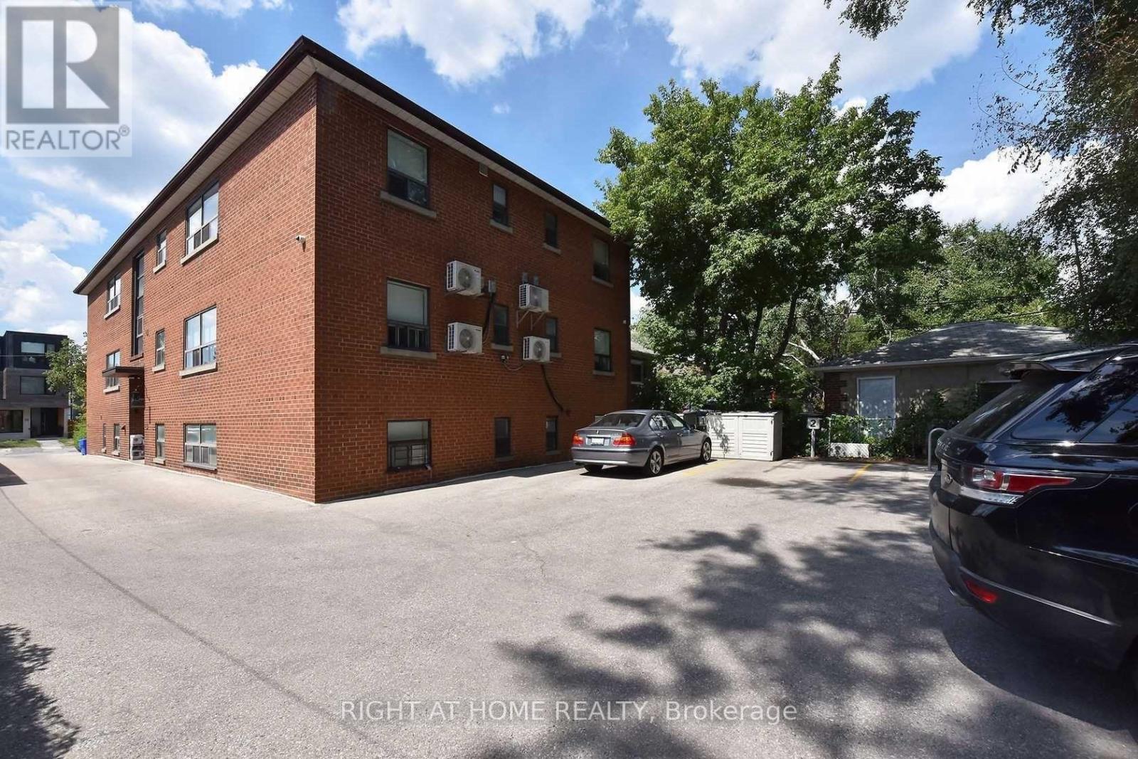121 Fourth Street, Toronto, Ontario  M8V 2Y6 - Photo 37 - W12450015