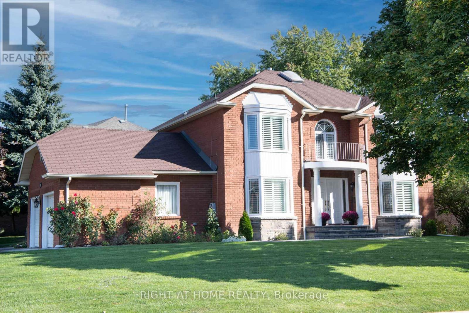 348 NAHANI WAY, Mississauga, Ontario