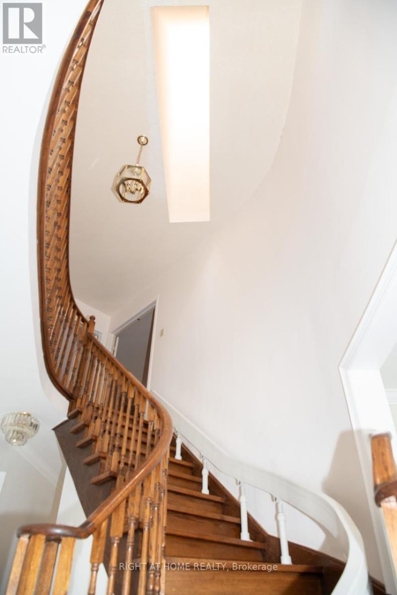 348 Nahani Way, Mississauga, Ontario  L4Z 3B4 - Photo 10 - W12450021