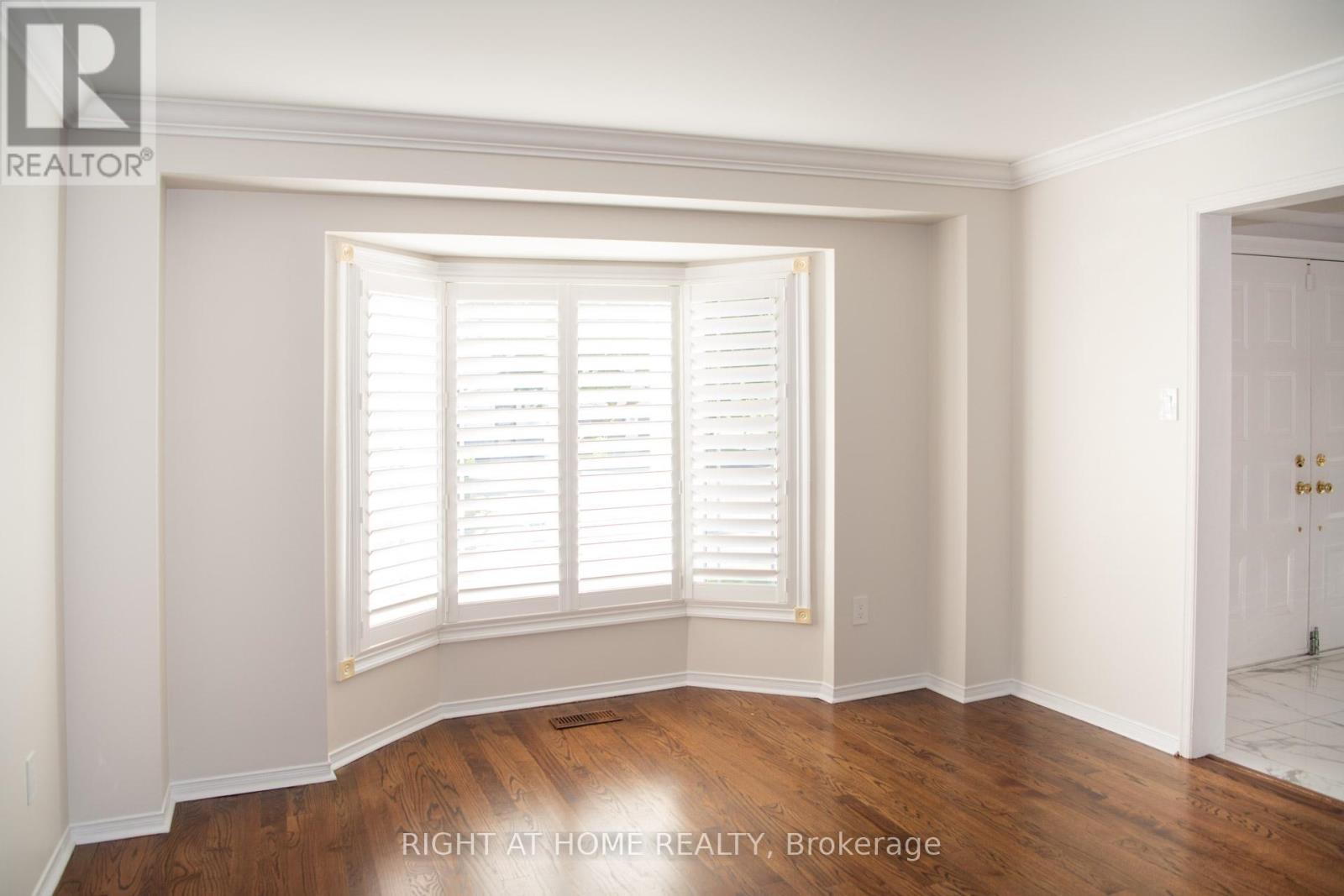 348 Nahani Way, Mississauga, Ontario  L4Z 3B4 - Photo 17 - W12450021