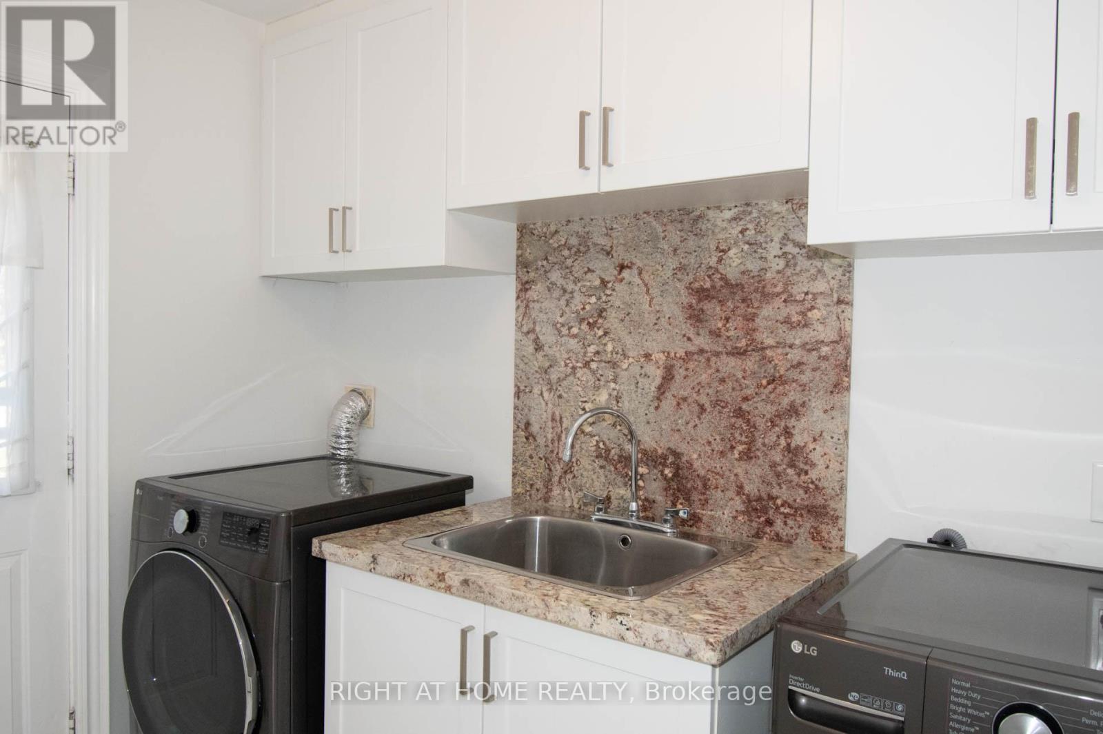 348 Nahani Way, Mississauga, Ontario  L4Z 3B4 - Photo 28 - W12450021