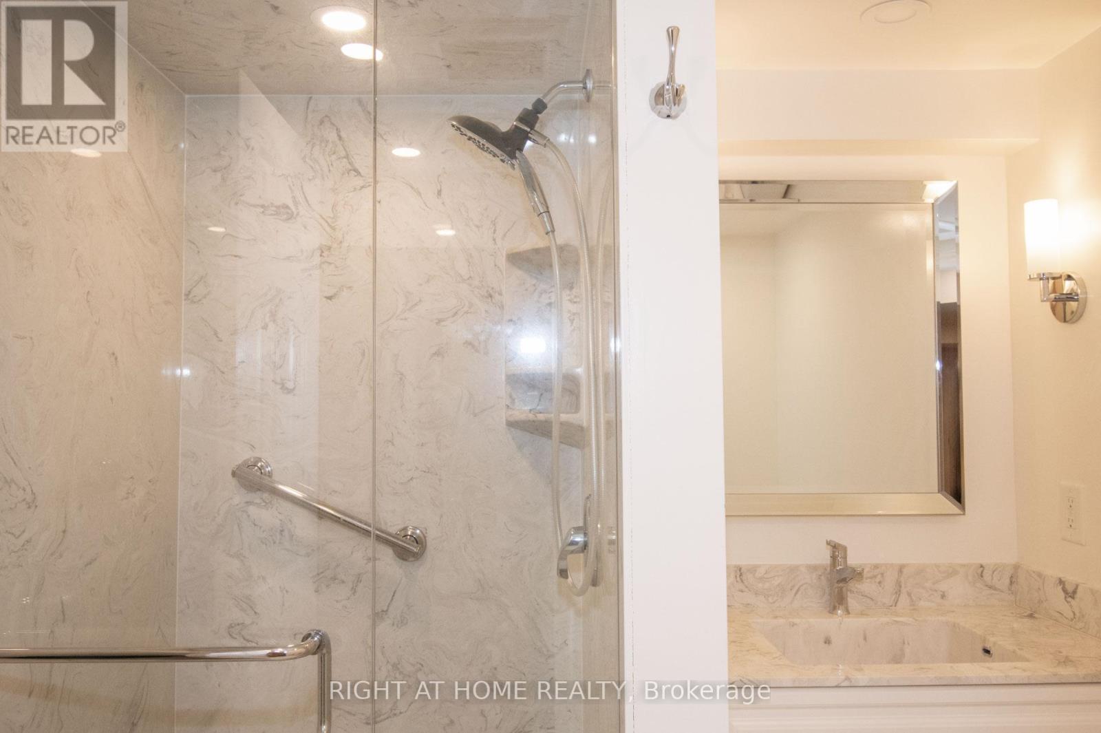 348 Nahani Way, Mississauga, Ontario  L4Z 3B4 - Photo 44 - W12450021