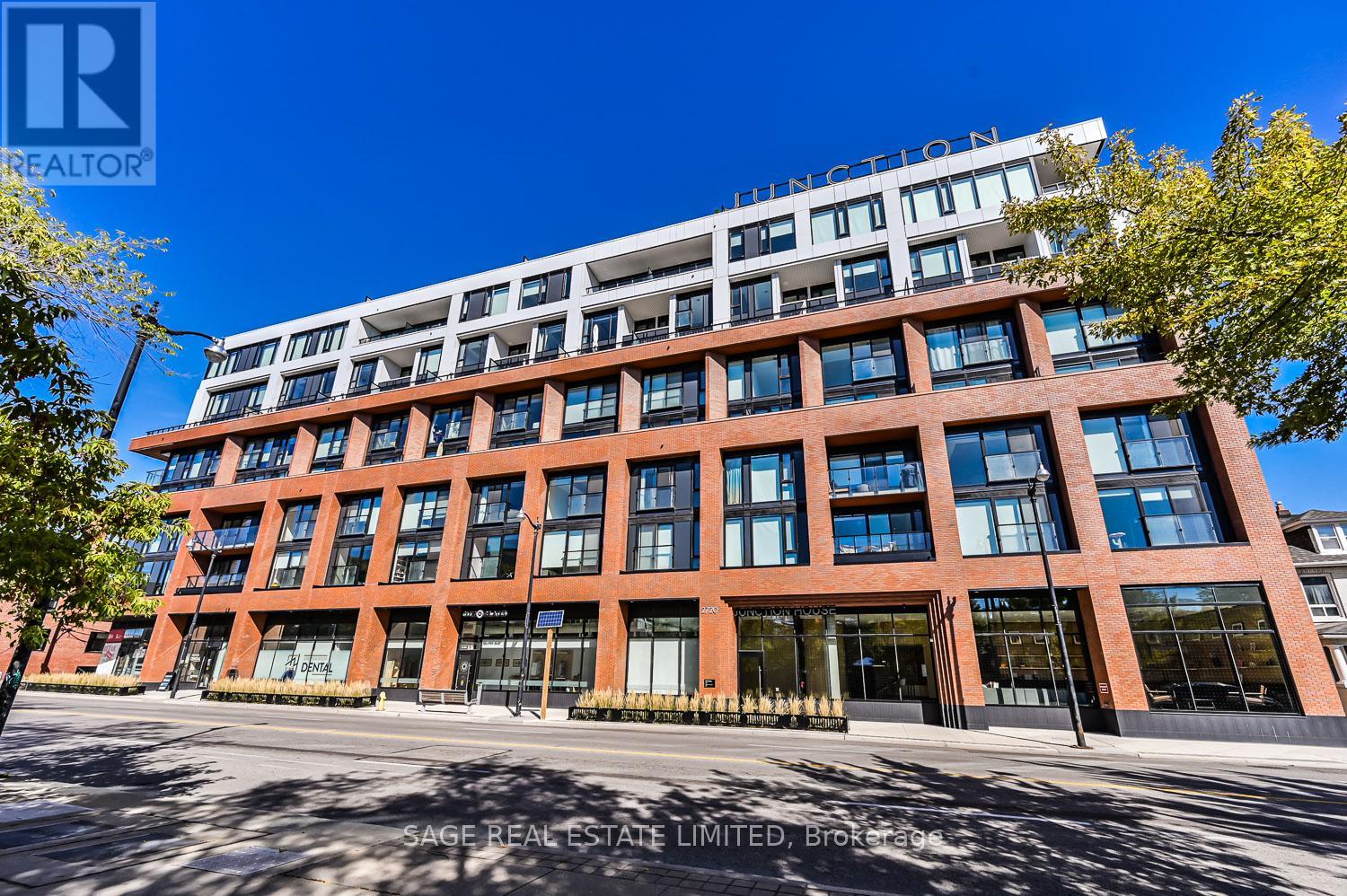 811 - 2720 DUNDAS STREET W, Toronto, Ontario
