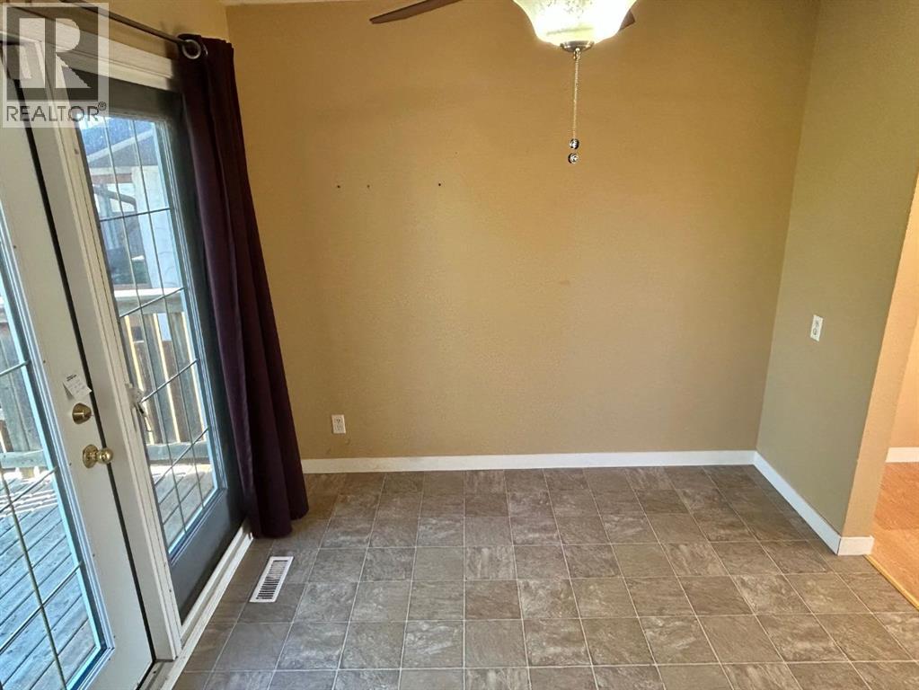 114 Eagle Road N, Lethbridge, Alberta  T1H 4S6 - Photo 6 - A2259276