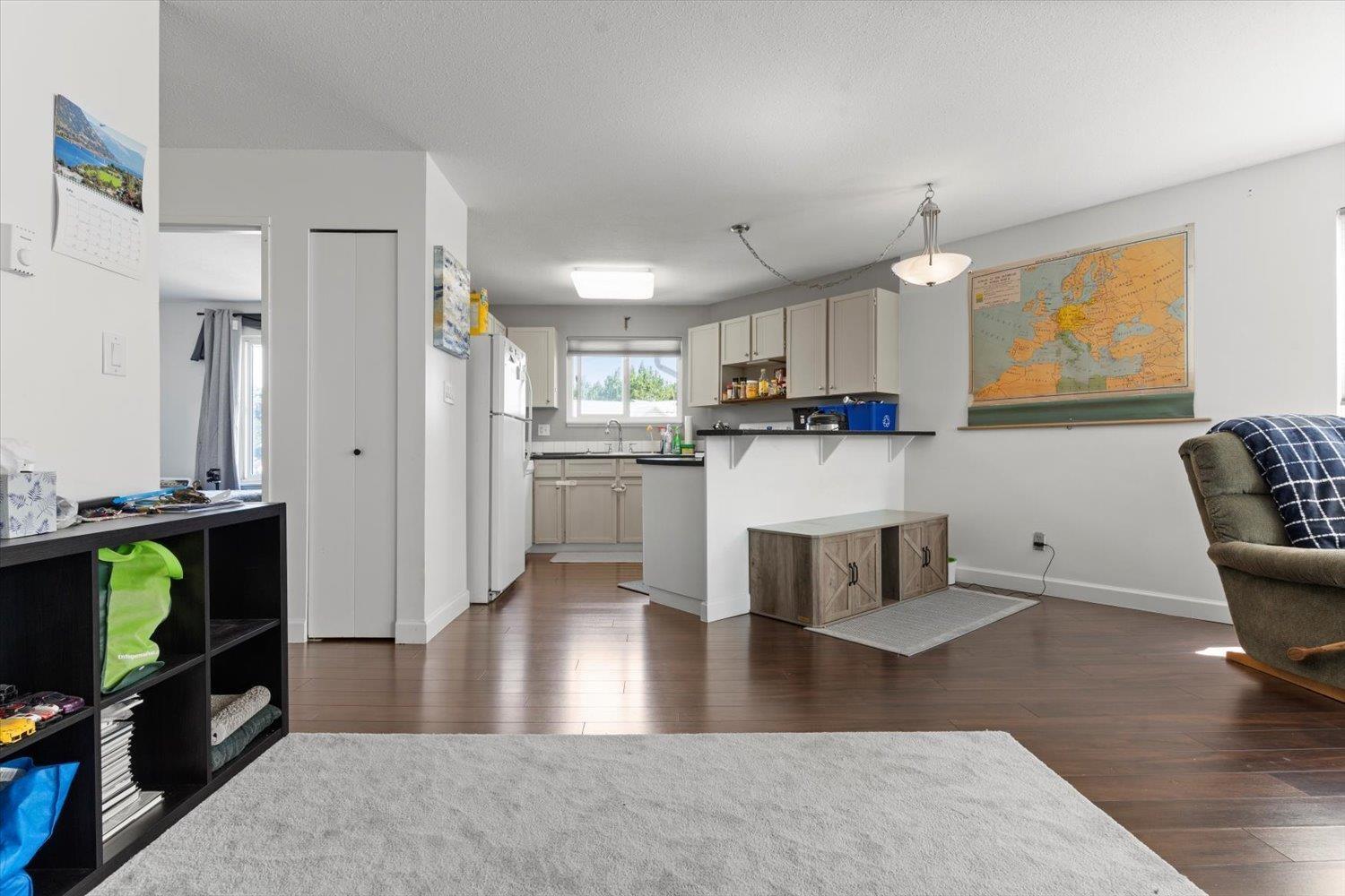 301 33598 George Ferguson Way, Abbotsford, British Columbia  V2S 2L8 - Photo 5 - R3031387