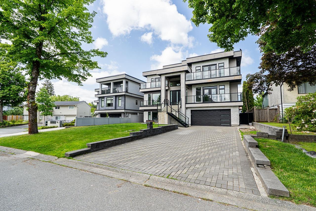 9417 132a Street, Surrey, British Columbia  V3V 6W3 - Photo 2 - R3056254