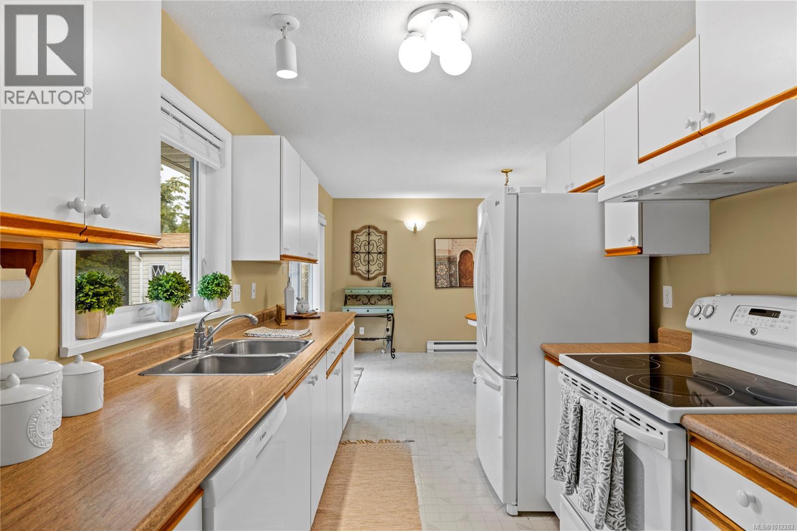 601 Neden Way, Parksville, British Columbia  V9P 2N3 - Photo 19 - 1012283