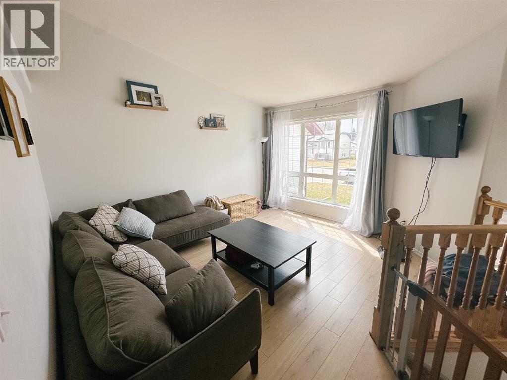 6125 54 Street, Rocky Mountain House, Alberta  T4T 1P1 - Photo 3 - A2262665