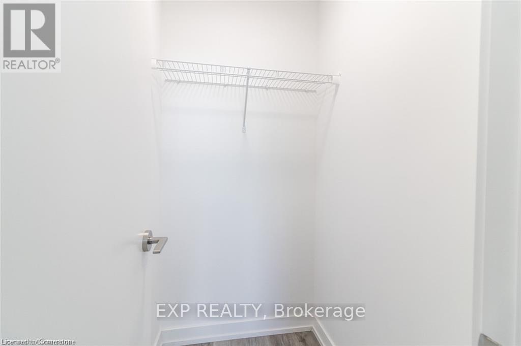 510 - 15 Wellington Street, Kitchener, Ontario  N2G 0E4 - Photo 12 - X12449876