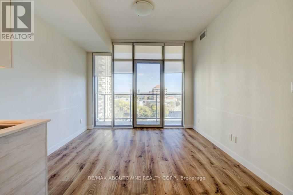 903 - 60 Frederick Street, Kitchener, Ontario  N2H 0C7 - Photo 9 - X12449917