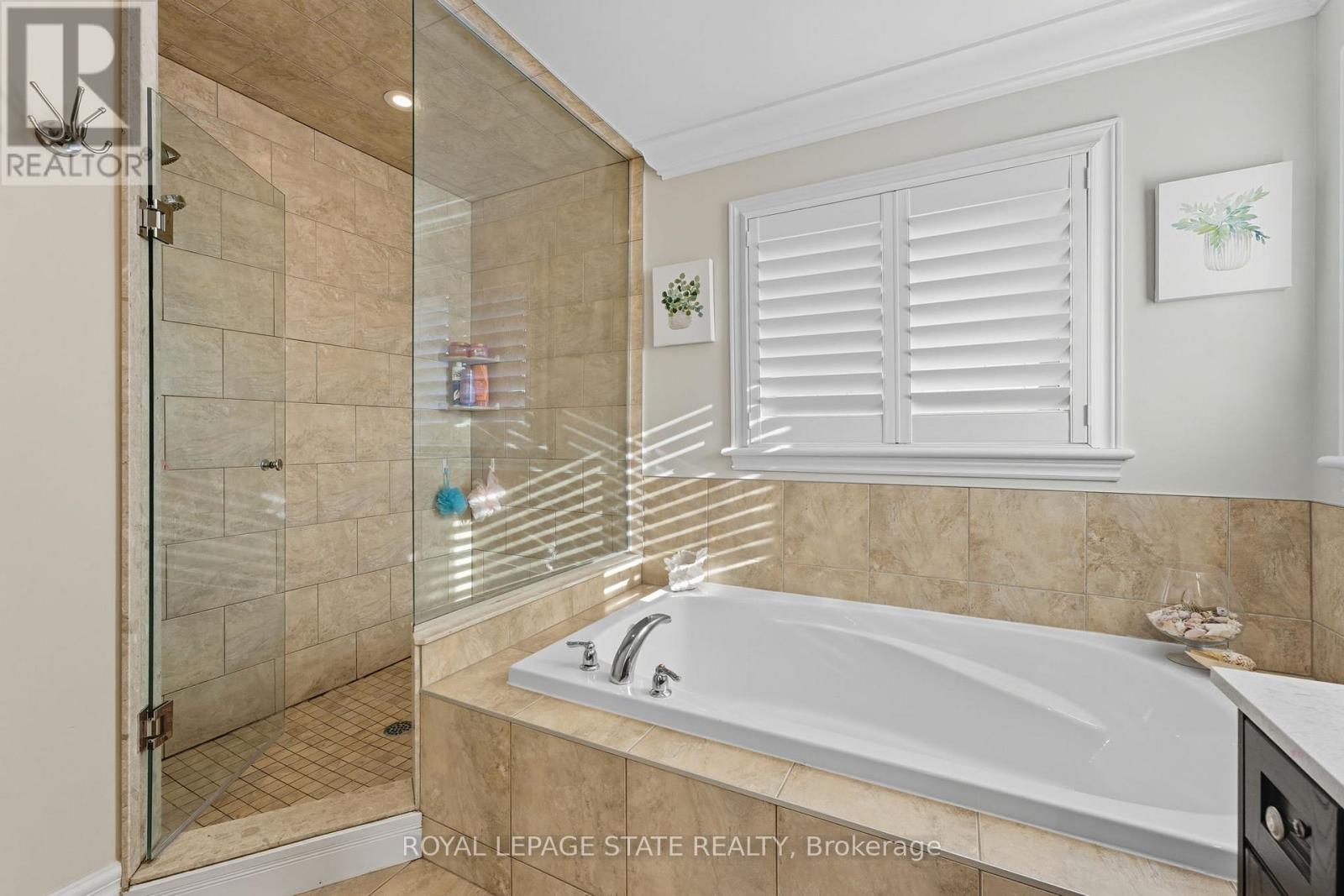 15 Morning Mist Drive, Hamilton (Sheldon), Ontario  L9B 0E5 - Photo 23 - X12449932