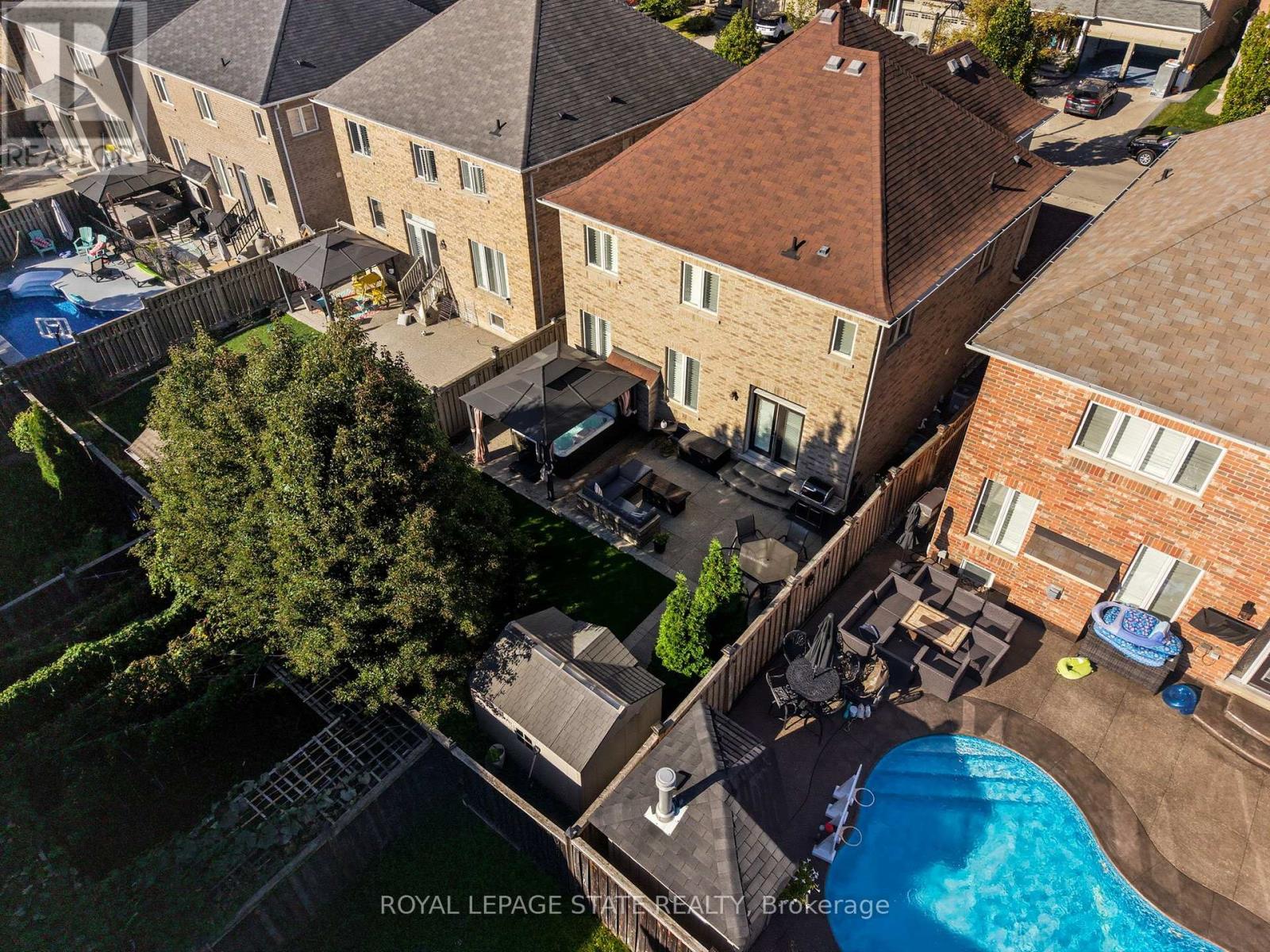 15 Morning Mist Drive, Hamilton (Sheldon), Ontario  L9B 0E5 - Photo 44 - X12449932