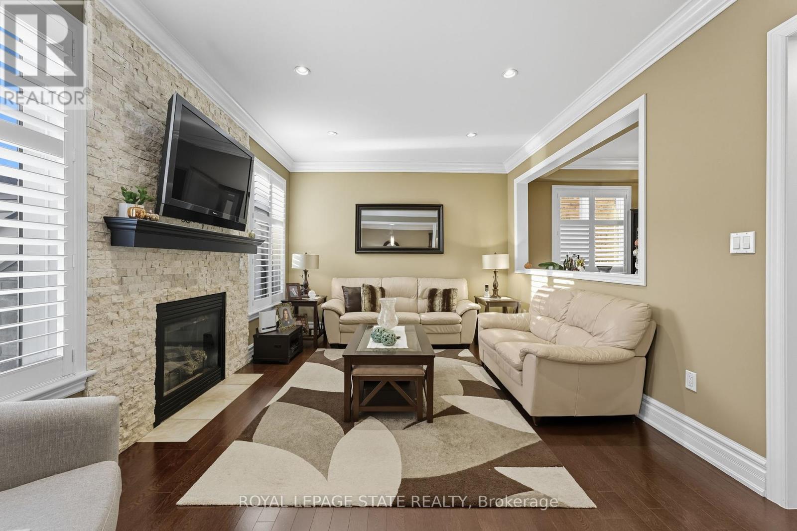 15 Morning Mist Drive, Hamilton (Sheldon), Ontario  L9B 0E5 - Photo 8 - X12449932