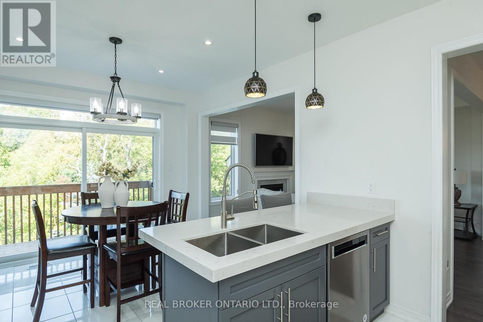 180 Edgar Bonner Avenue, Guelph/eramosa (Rockwood), Ontario  N0B 2K0 - Photo 24 - X12449986