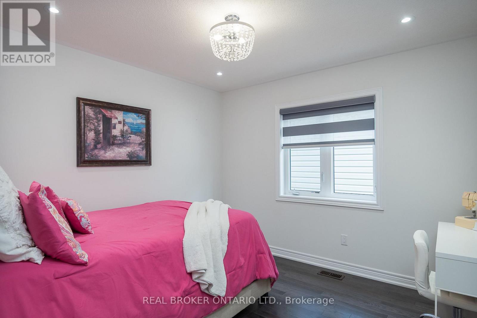 180 Edgar Bonner Avenue, Guelph/eramosa (Rockwood), Ontario  N0B 2K0 - Photo 37 - X12449986