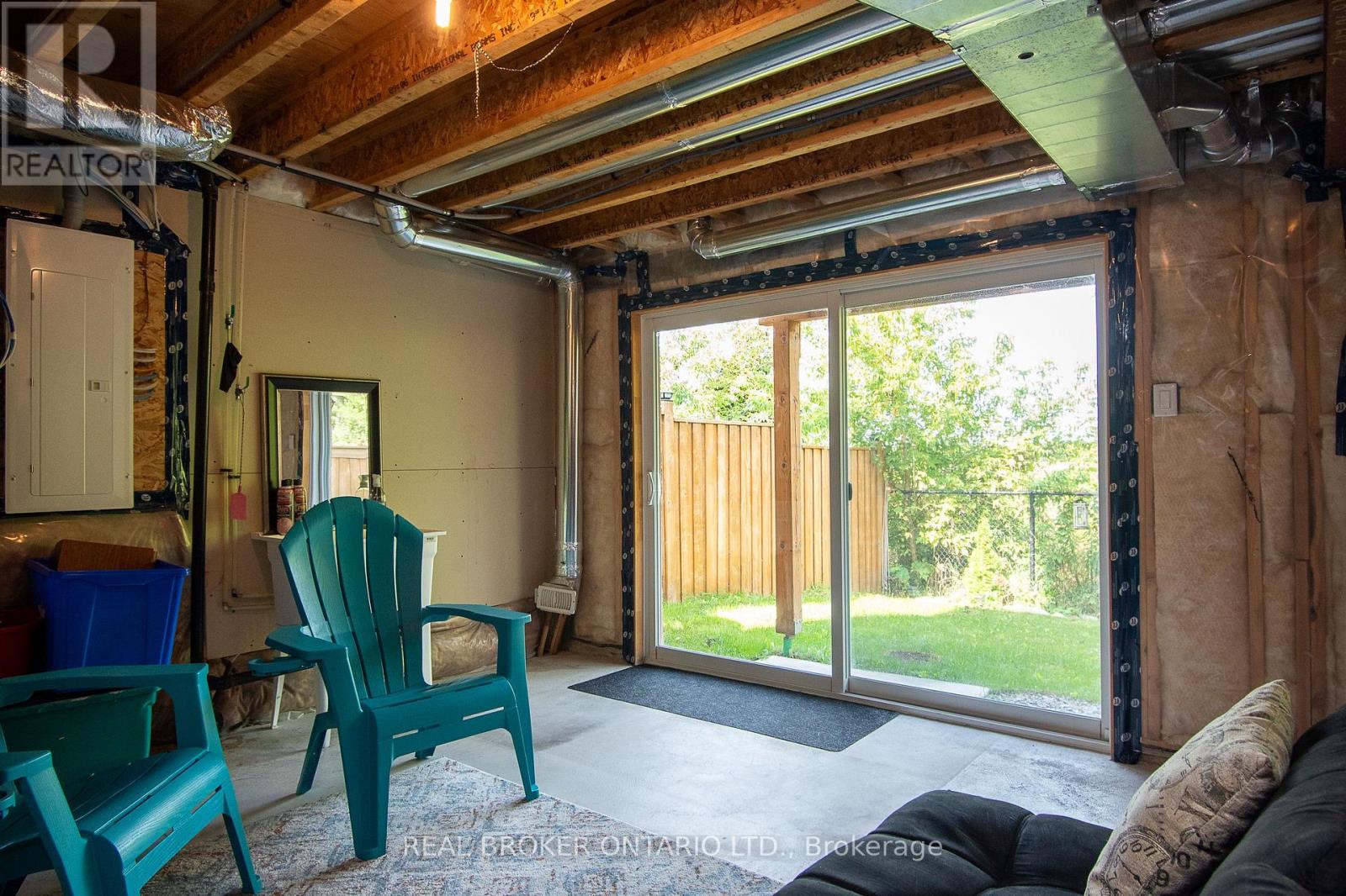 180 Edgar Bonner Avenue, Guelph/eramosa (Rockwood), Ontario  N0B 2K0 - Photo 44 - X12449986