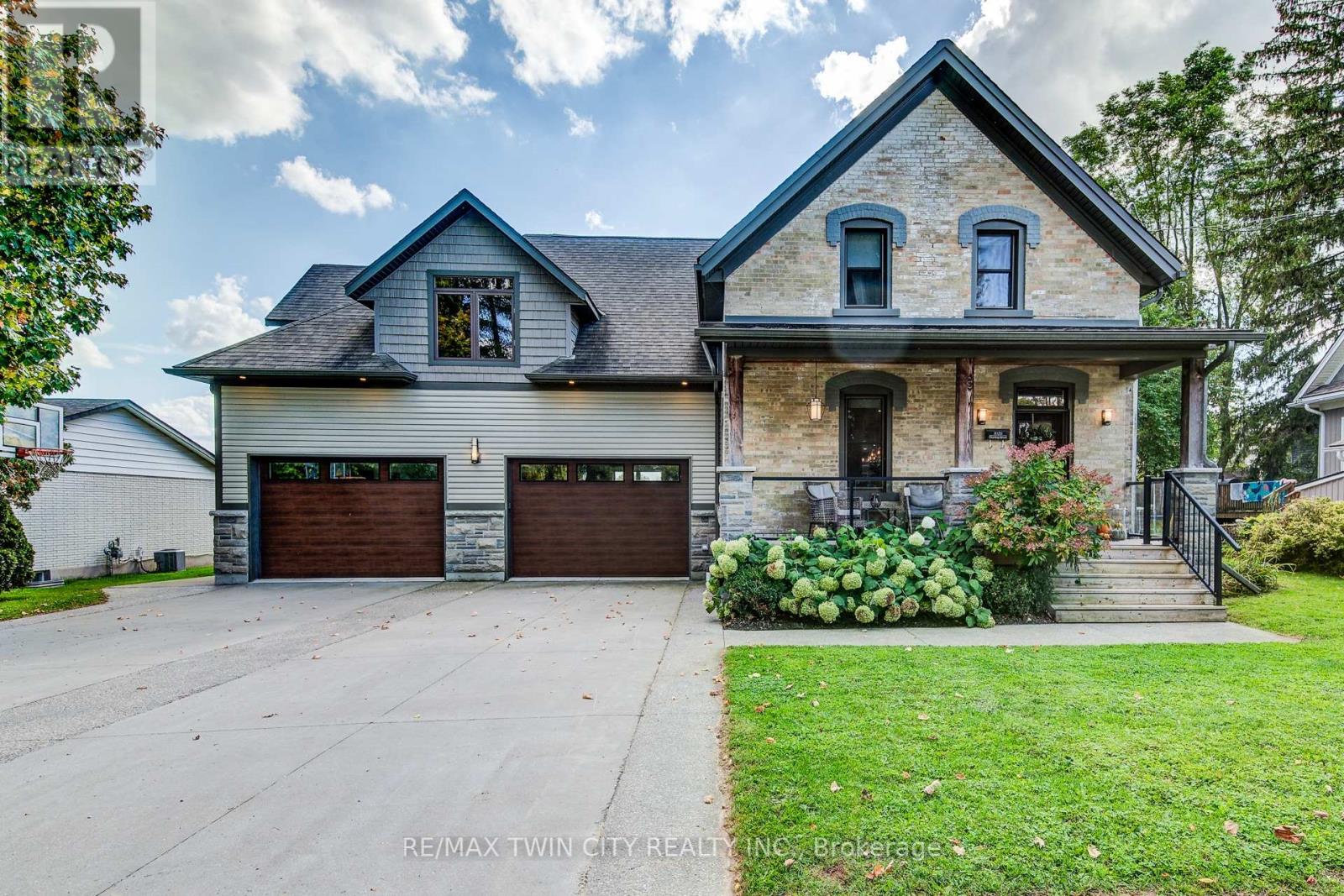1020 Doering Street, Wellesley, Ontario  N0B 2T0 - Photo 1 - X12450010