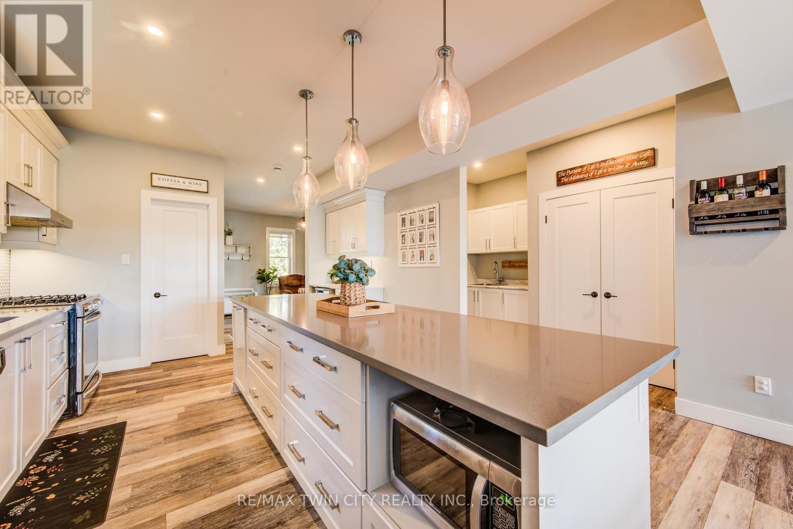 1020 Doering Street, Wellesley, Ontario  N0B 2T0 - Photo 12 - X12450010