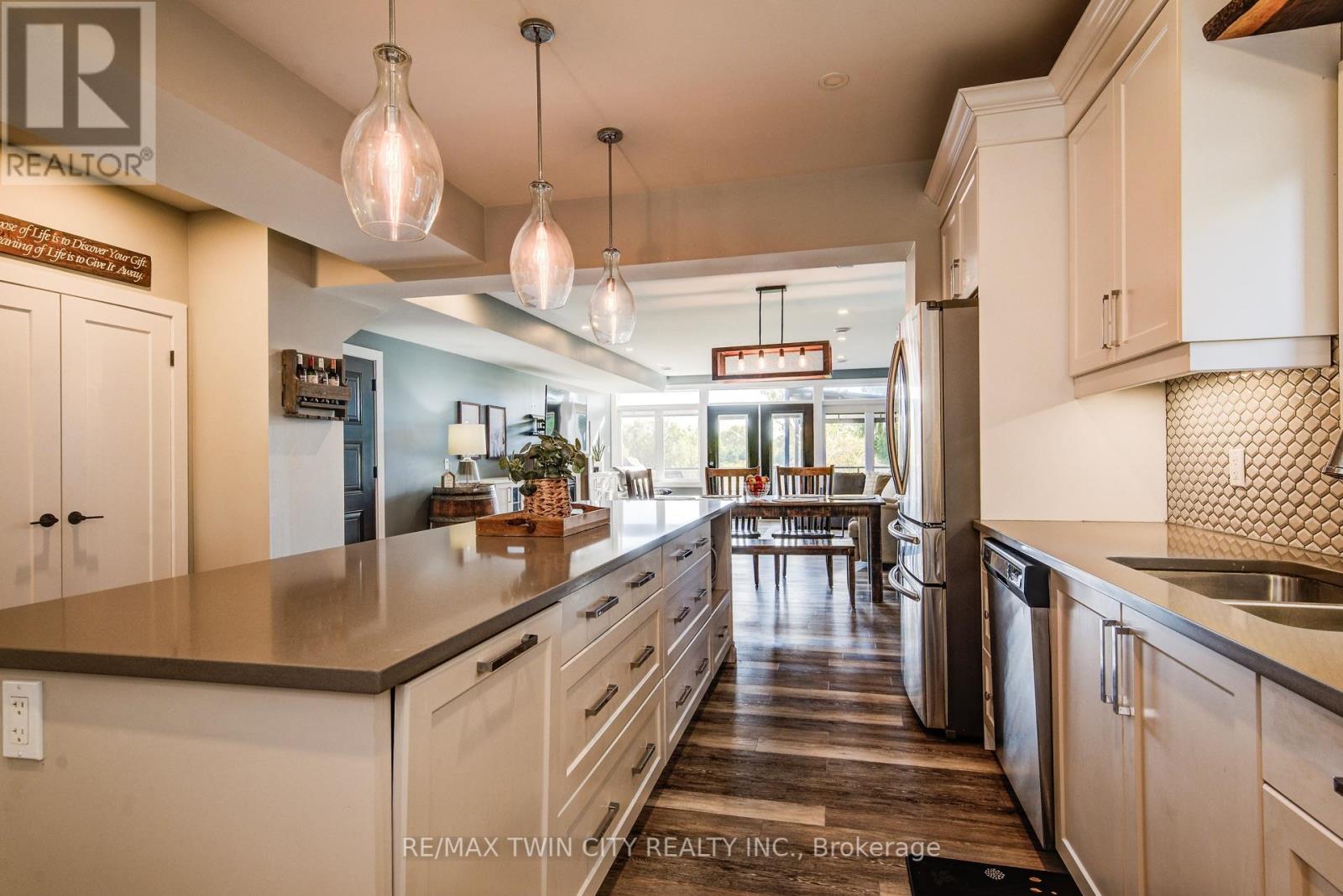 1020 Doering Street, Wellesley, Ontario  N0B 2T0 - Photo 14 - X12450010