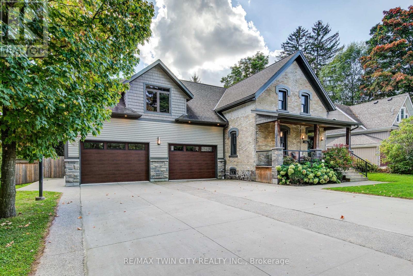 1020 Doering Street, Wellesley, Ontario  N0B 2T0 - Photo 2 - X12450010
