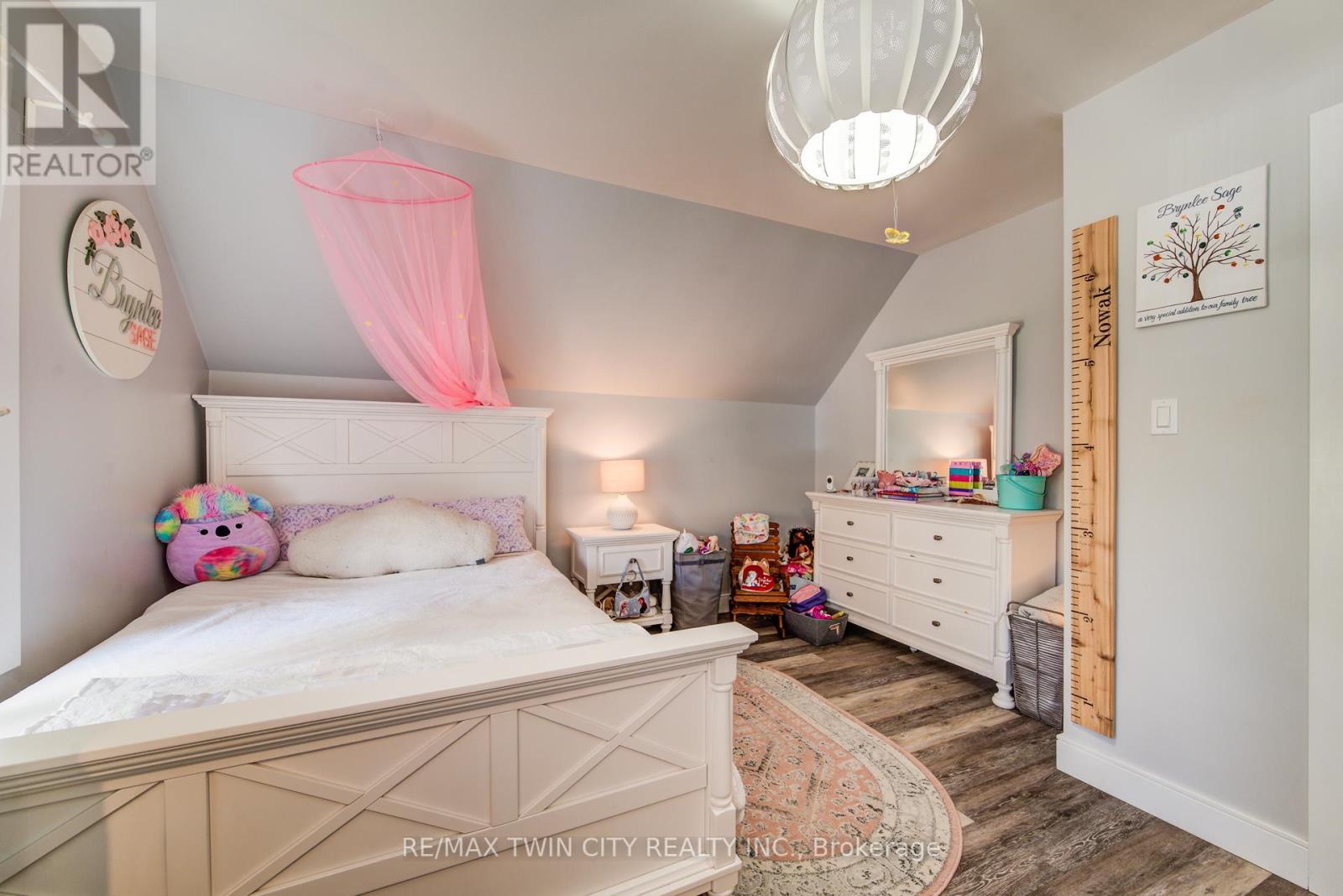 1020 Doering Street, Wellesley, Ontario  N0B 2T0 - Photo 23 - X12450010
