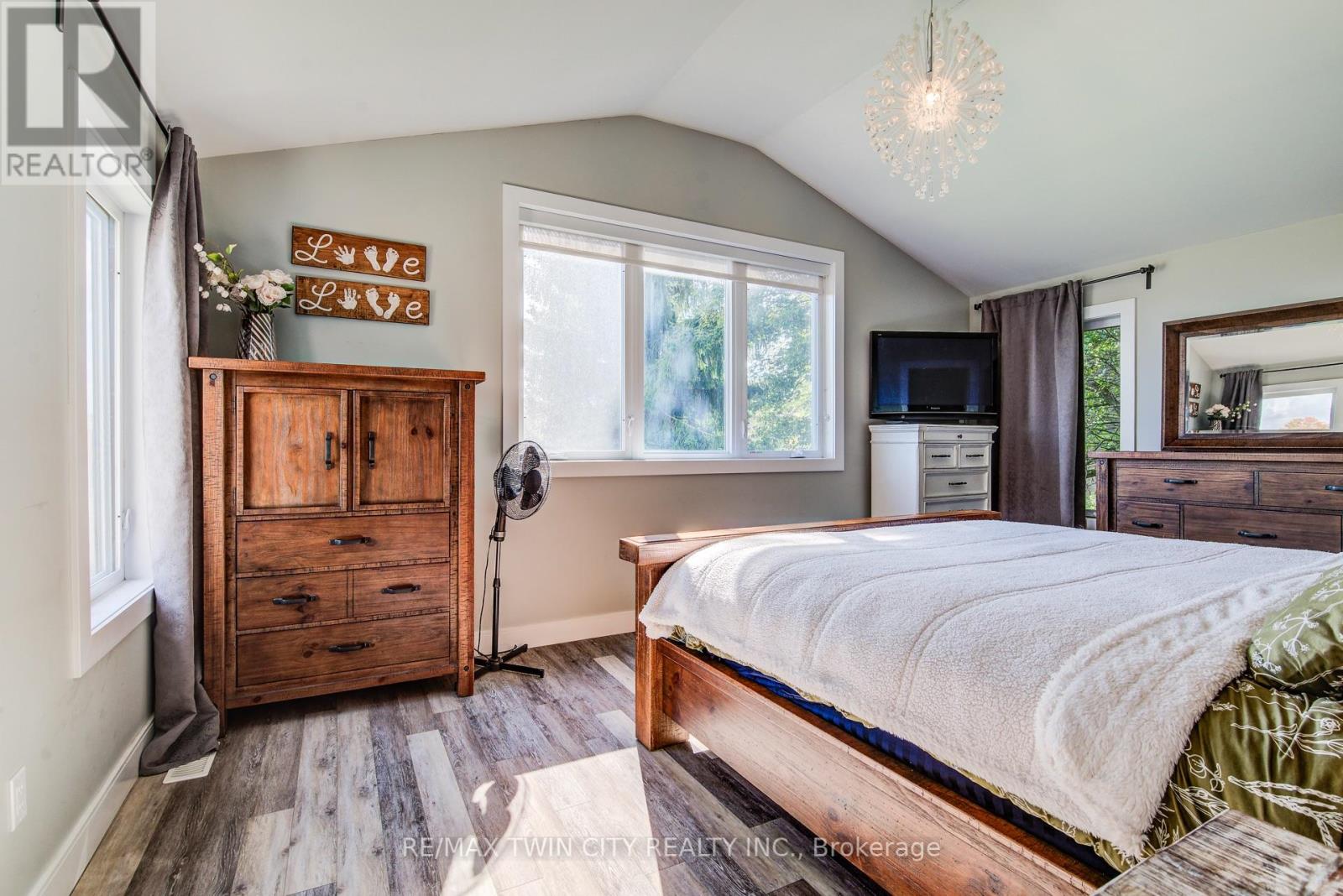 1020 Doering Street, Wellesley, Ontario  N0B 2T0 - Photo 29 - X12450010
